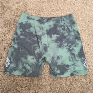 Darc Sport Wolves Everson Seamless Scrunch Shorts Green Marble